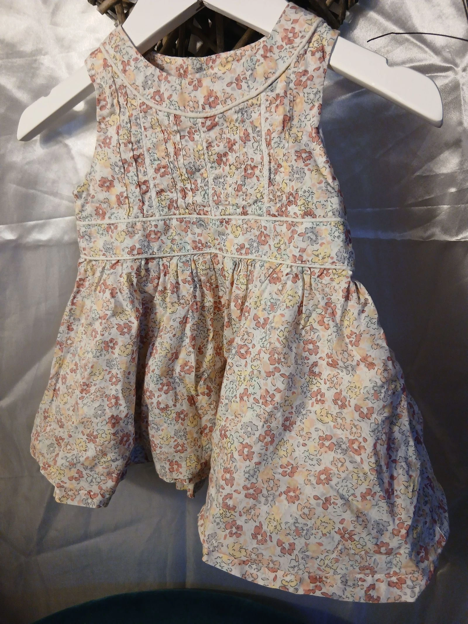 Robe a fleurs marque sergent major age 6mois 